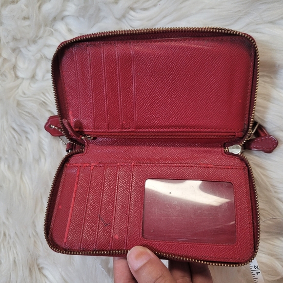 Coach Brown Signature Wristlet. - Picture 7 of 9